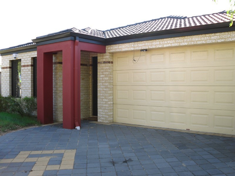 3/354 Wharf Street, Queens Park WA 6107