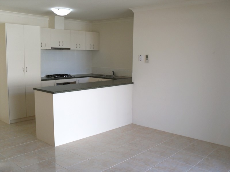 14 Renou Street, Queens Park WA 6107