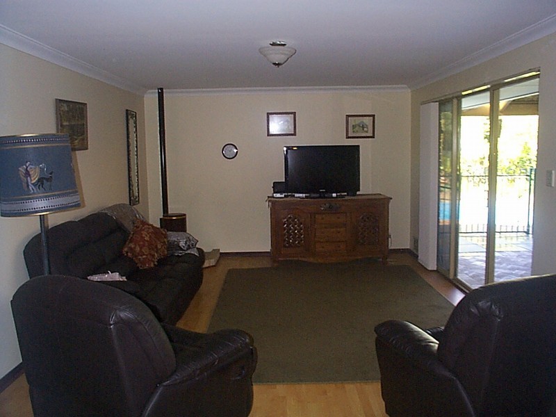 4 Earnshaw Loop, Leeming WA 6149