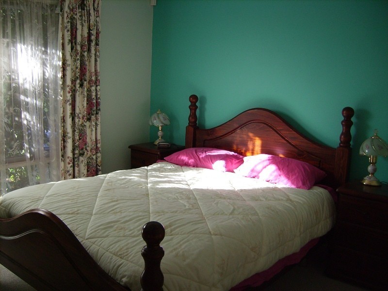 12 Parry Avenue, Bateman WA 6150