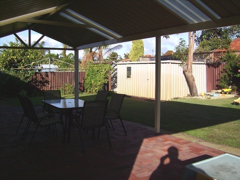 12 Parry Avenue, Bateman WA 6150