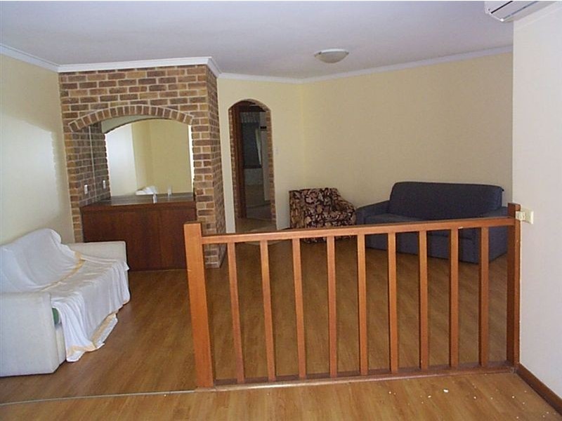 18 Le Souef Drive, Kardinya WA 6163