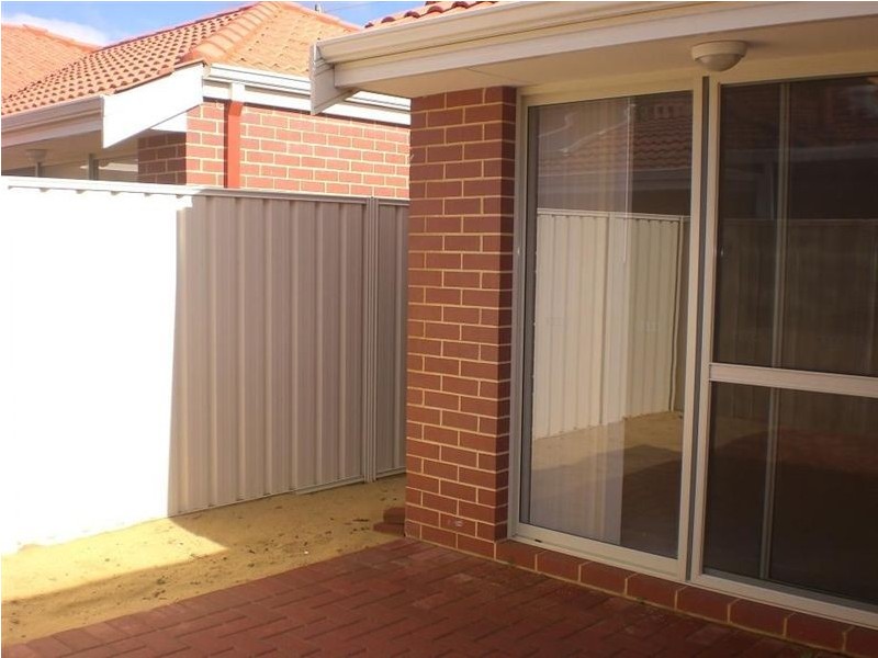 b/19 Prince Street, Queens Park WA 6107