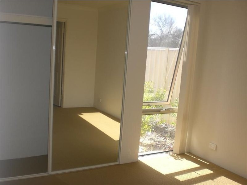 b/19 Prince Street, Queens Park WA 6107