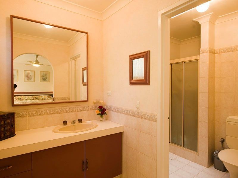 18 Buckingham Crescent, Kardinya WA 6163