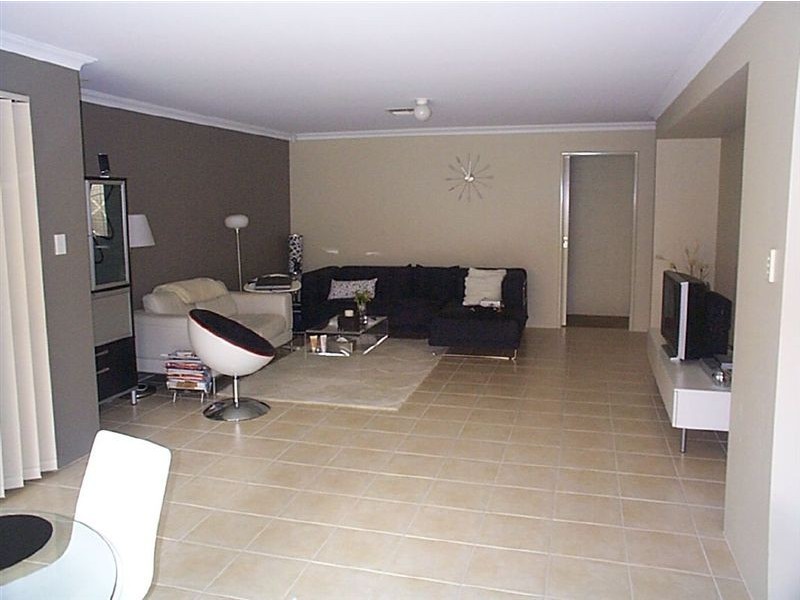 7 Murrumbidgee Drive, Hammond Park WA 6164