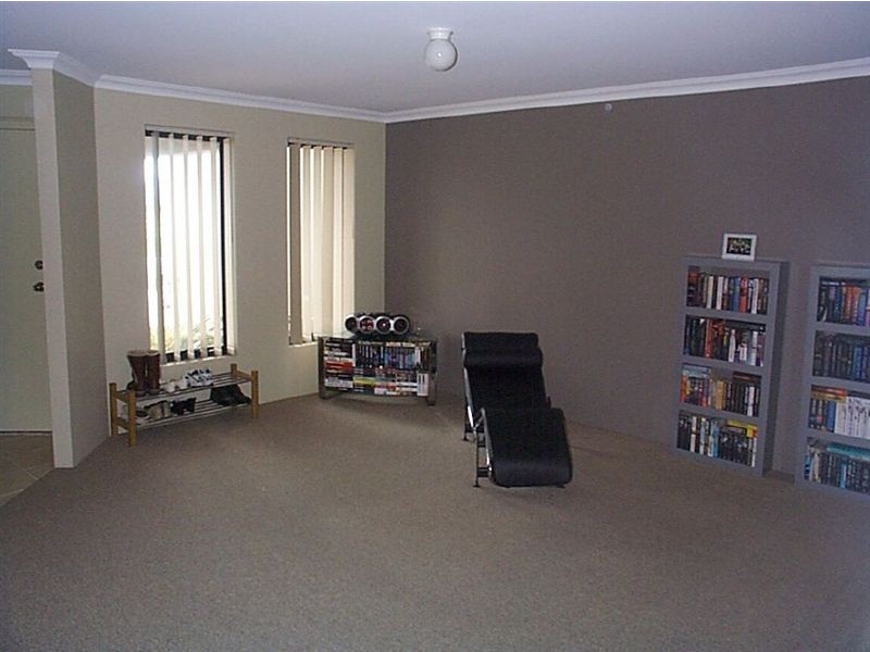 7 Murrumbidgee Drive, Hammond Park WA 6164