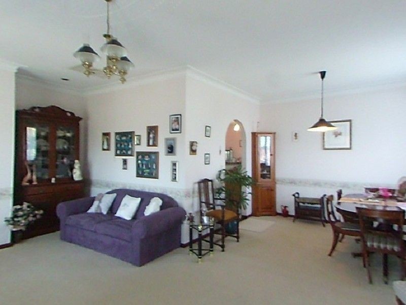 12 Grenfell Way, Leeming WA 6149