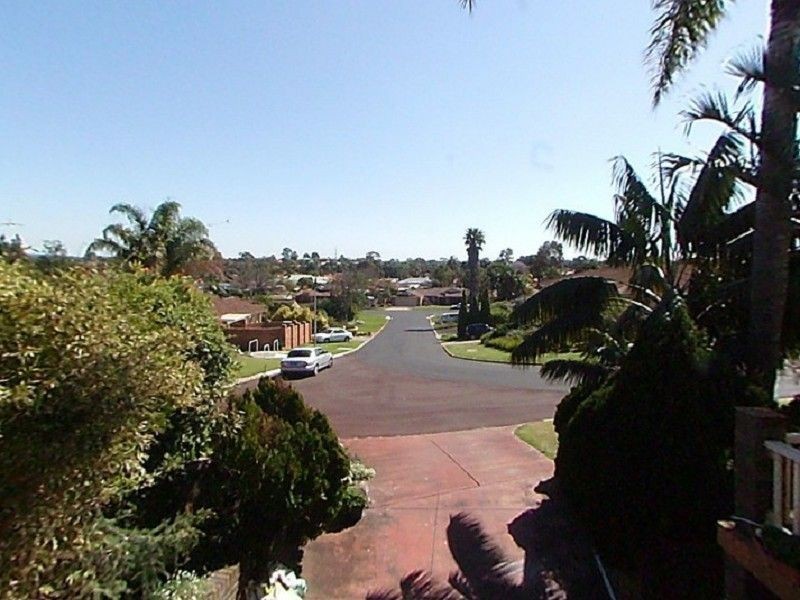 12 Grenfell Way, Leeming WA 6149