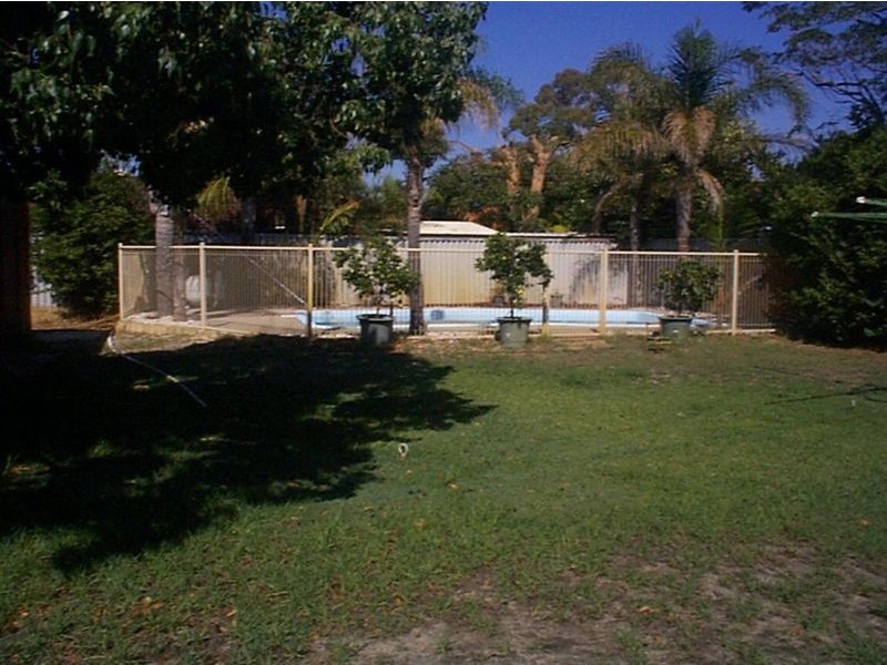 9 Bartling Crescent, Bateman WA 6150