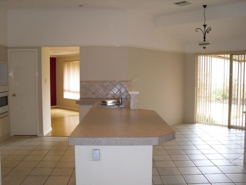 3 Sanctuary Avenue, Canning Vale WA 6155