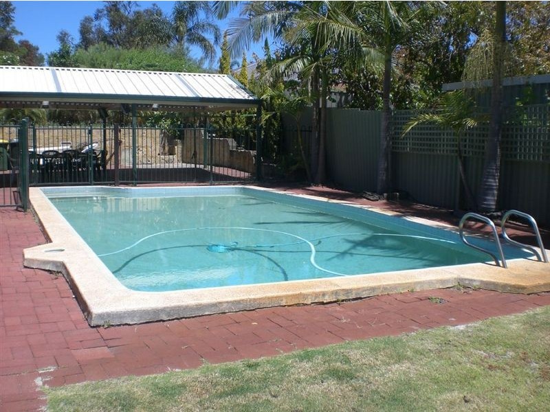 11 Hartung Way, Bull Creek WA 6149