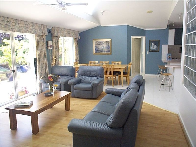 8 McCullock Rise, Bull Creek WA 6149