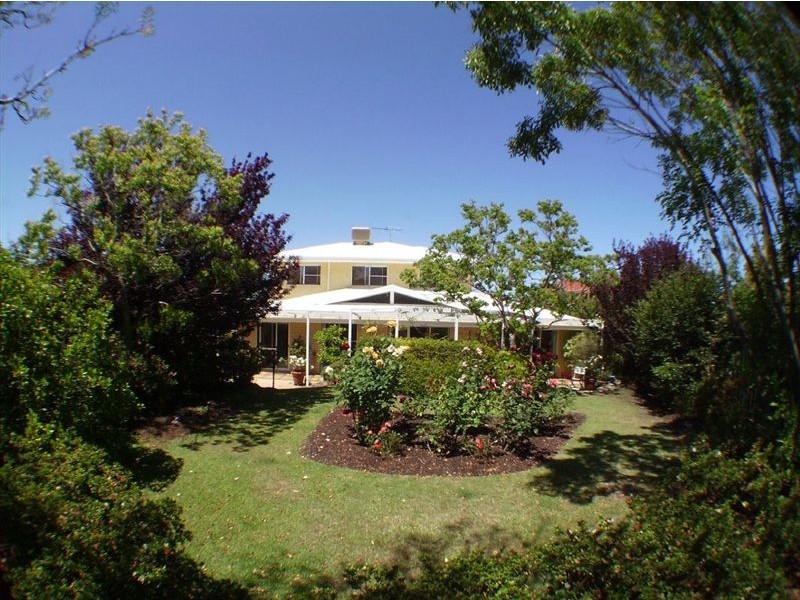 8 McCullock Rise, Bull Creek WA 6149