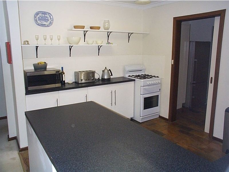 2/28 Bartling Crescent, Bateman WA 6150