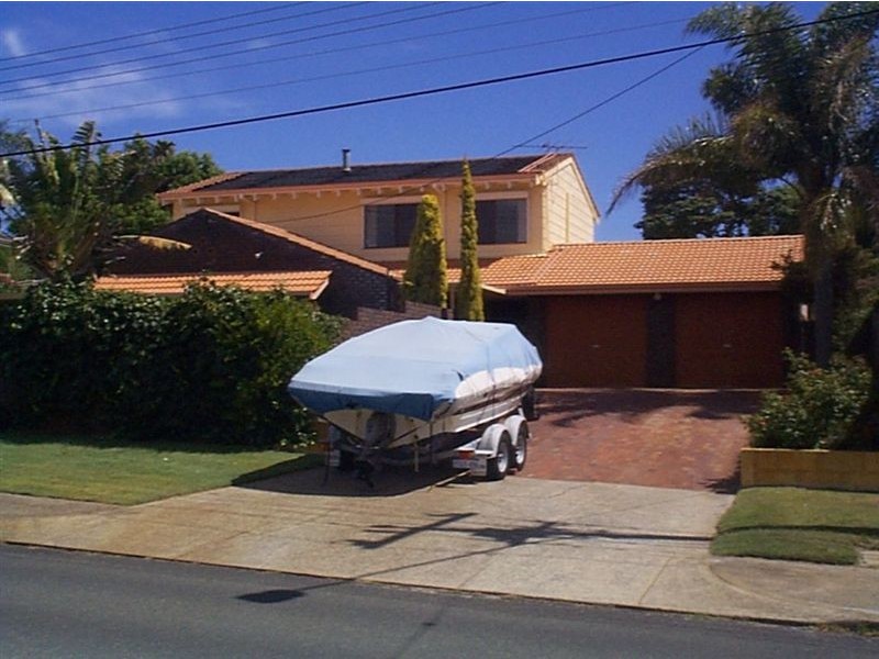 13 Camm Avenue, Bull Creek WA 6149