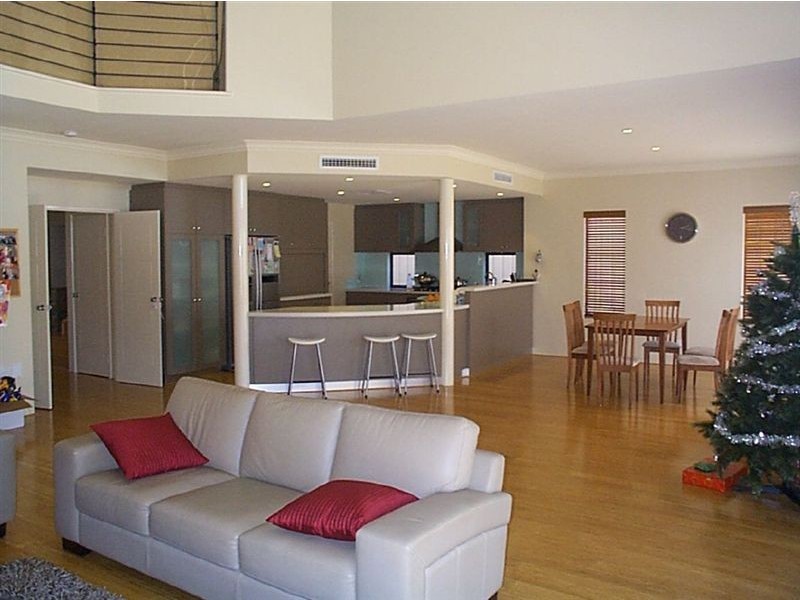 a/6 Brooke Gardens, Bateman WA 6150