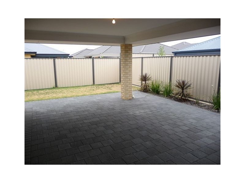 22 Minter Way, Aubin Grove WA 6164