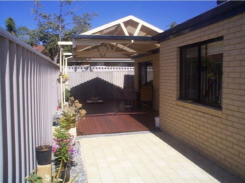 1/19 Dewey Street, Shelley WA 6148