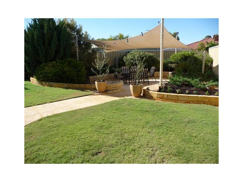 17 Bosci Court, Atwell WA 6164