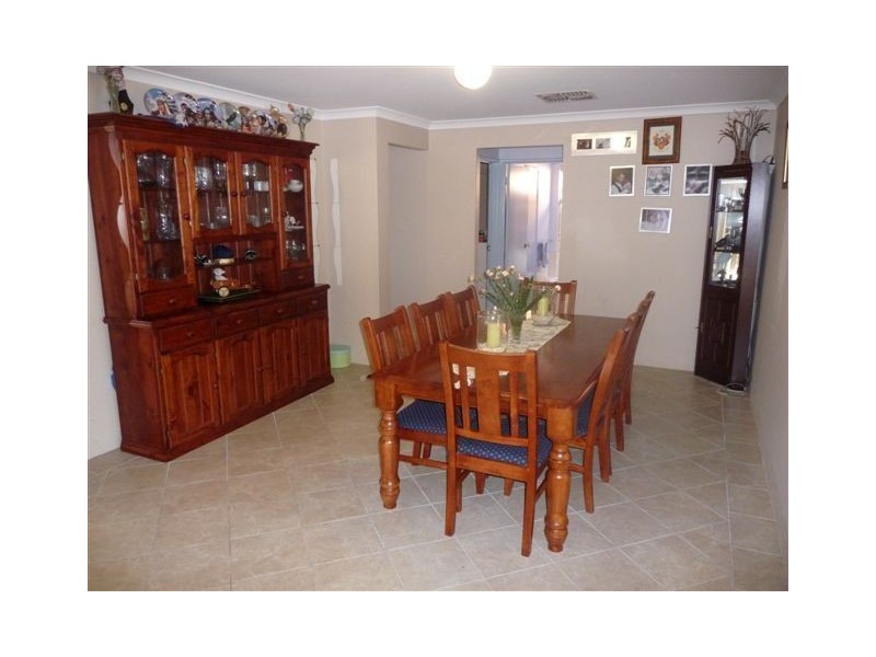 17 Monroe Turn, Success WA 6164