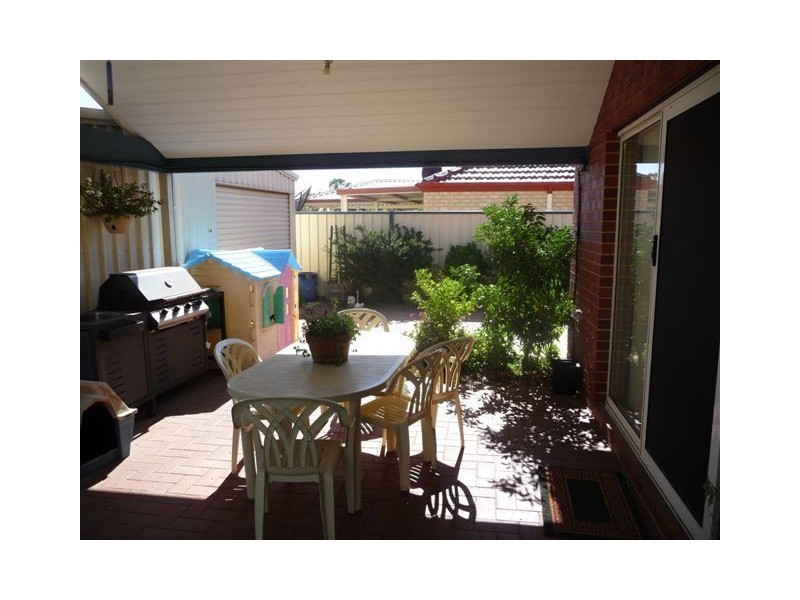 17 Monroe Turn, Success WA 6164