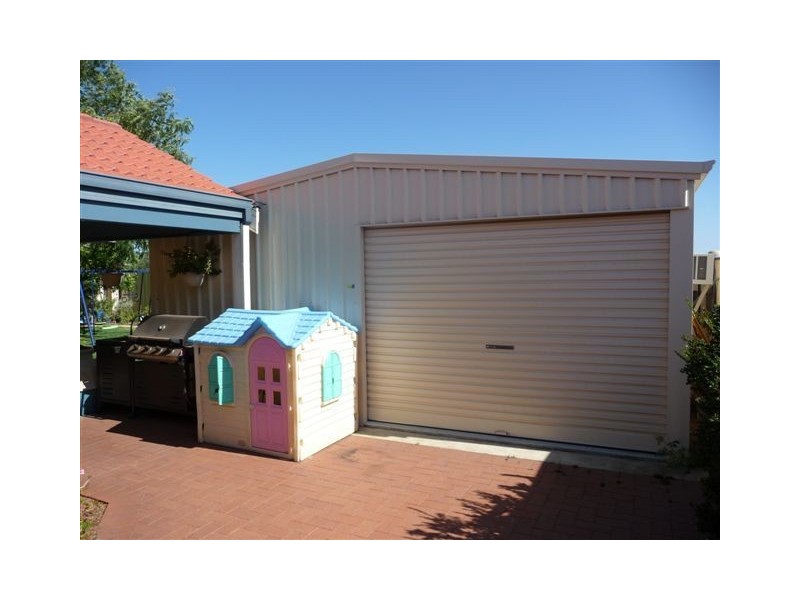 17 Monroe Turn, Success WA 6164