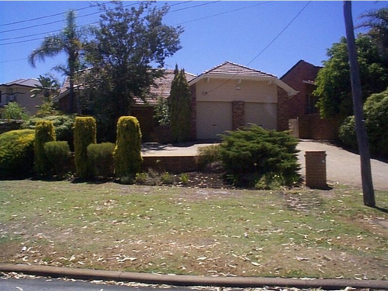 54 Darley Circle, Bull Creek WA 6149