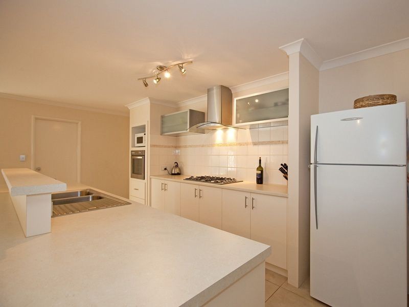 63 Concord Terrace, Atwell WA 6164