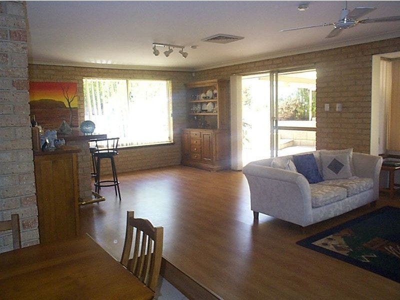62 Beasley Road, Leeming WA 6149