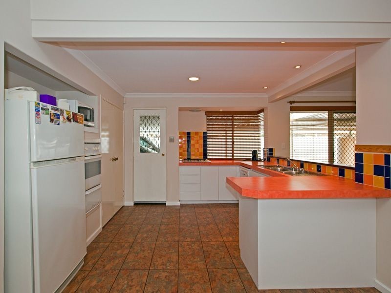 3 Rossell Place, Atwell WA 6164