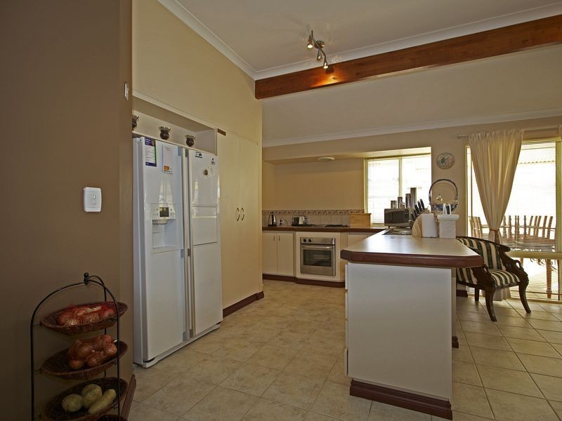 21 Glenmaggie Circuit, Success WA 6164
