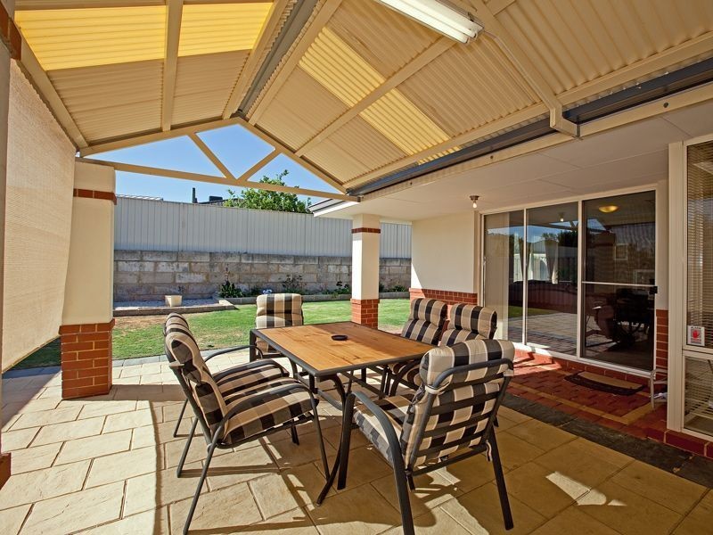21 Glenmaggie Circuit, Success WA 6164