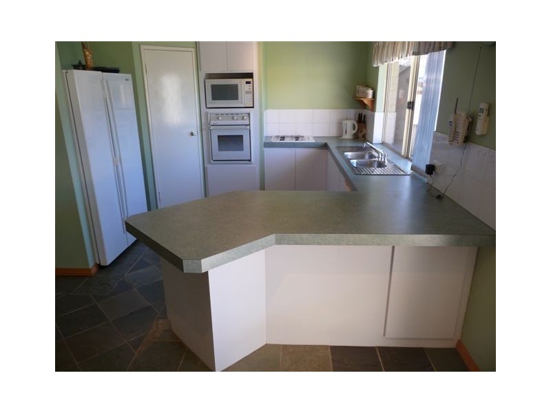 17 Bosci Court, Atwell WA 6164