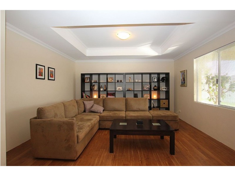 2 Cleland Court, Aubin Grove WA 6164