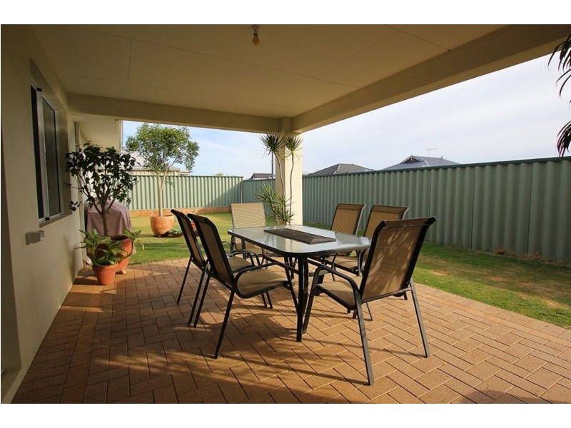 2 Cleland Court, Aubin Grove WA 6164