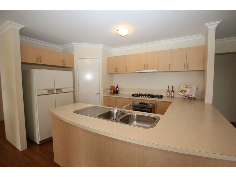 2 Cleland Court, Aubin Grove WA 6164