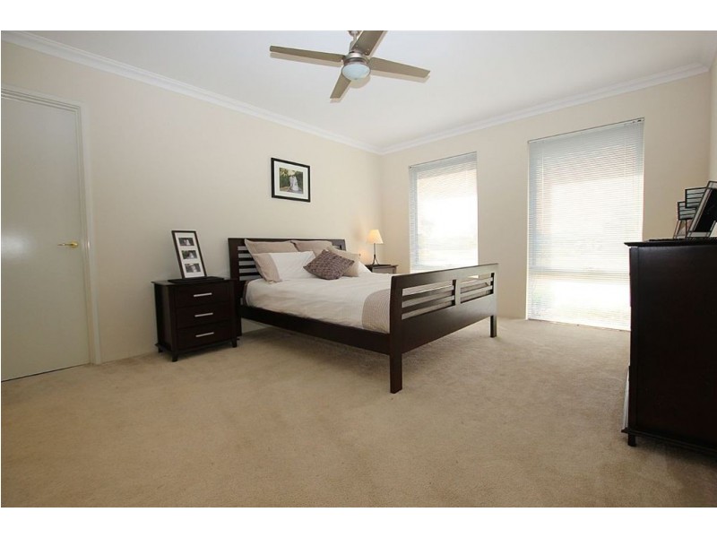 2 Cleland Court, Aubin Grove WA 6164