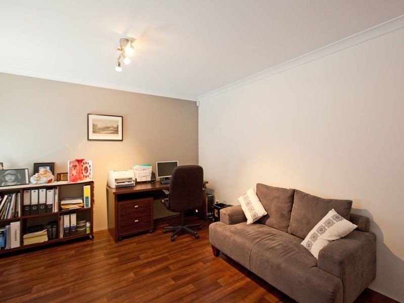 16 Hampstead Gate, Success WA 6164