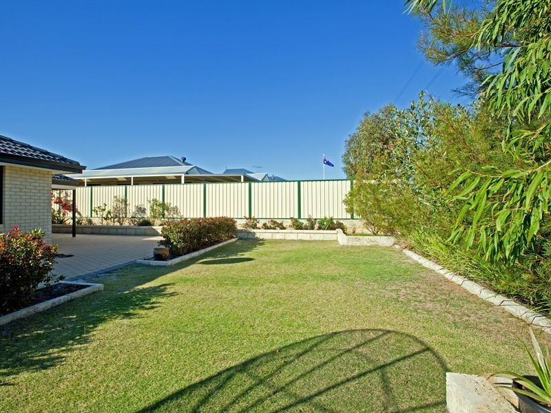 16 Hampstead Gate, Success WA 6164