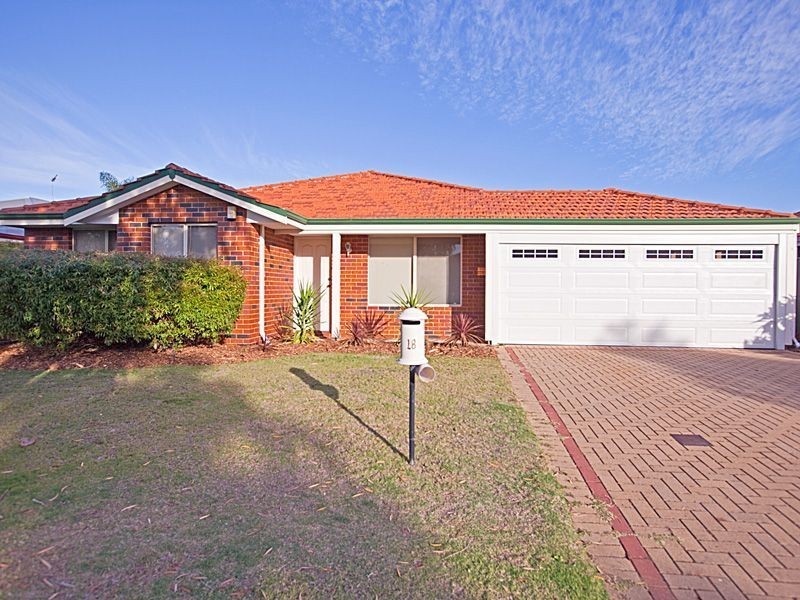 18 Folland Parade, Atwell WA 6164