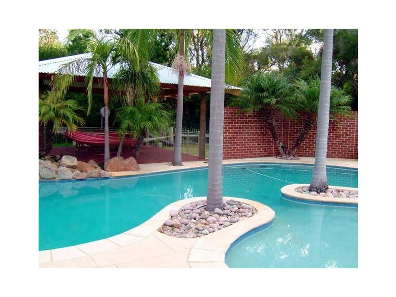 16 Grant Place, Banjup WA 6164