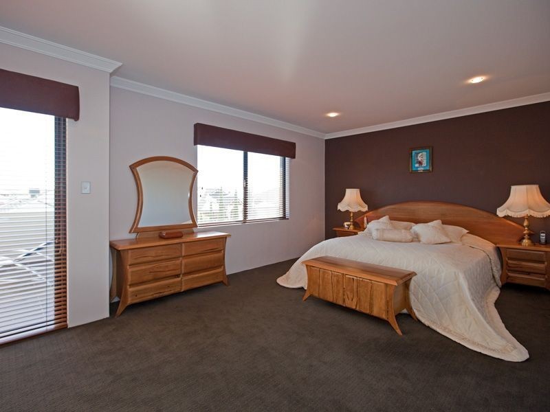 8 Dionysus Terrace, Atwell WA 6164