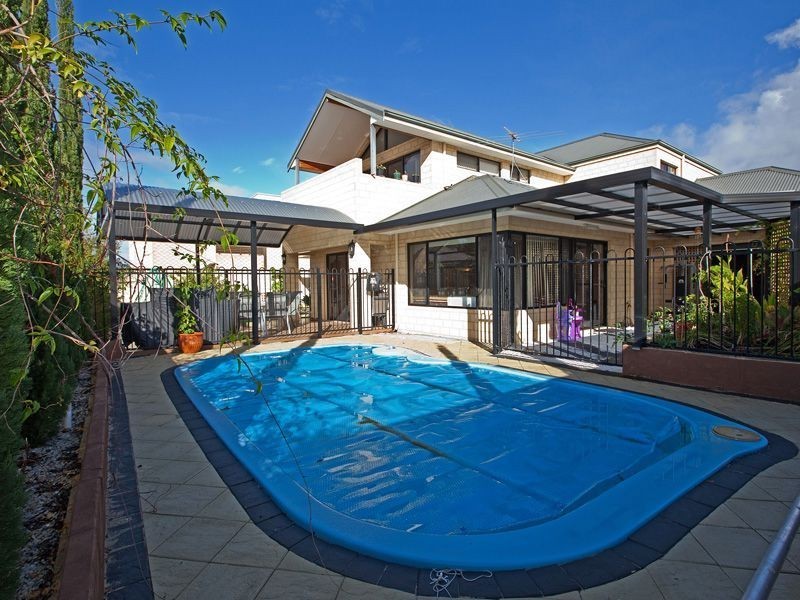 23 The Lakes Boulevard, Jandakot WA 6164
