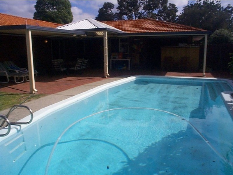 14 Wheatley Drive, Bull Creek WA 6149