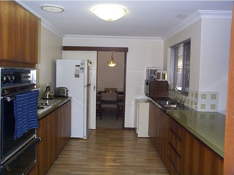 14 Wheatley Drive, Bull Creek WA 6149