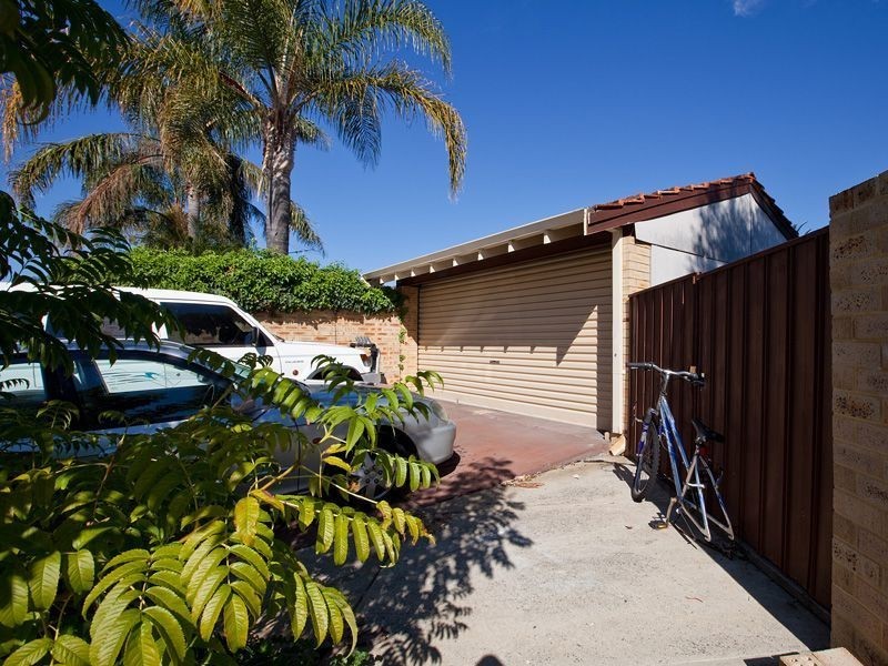 8 Westmorland Drive, Leeming WA 6149