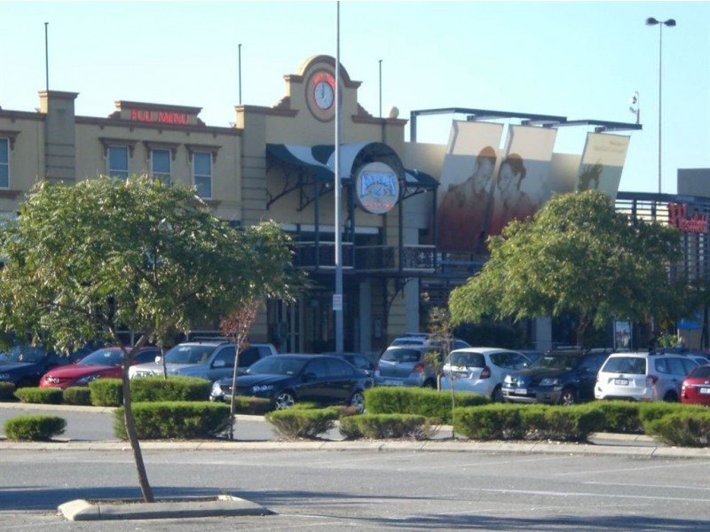 9 Mona Avenue, Beckenham WA 6107