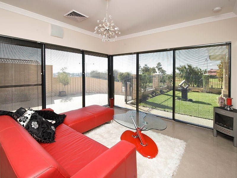 4 Buttercup Way, Beeliar WA 6164