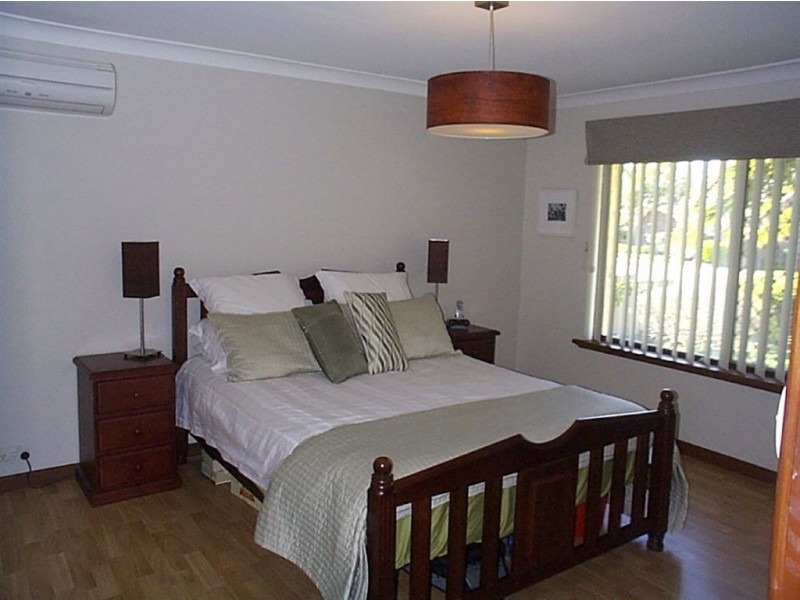 33 Whittaker Crescent, Bull Creek WA 6149